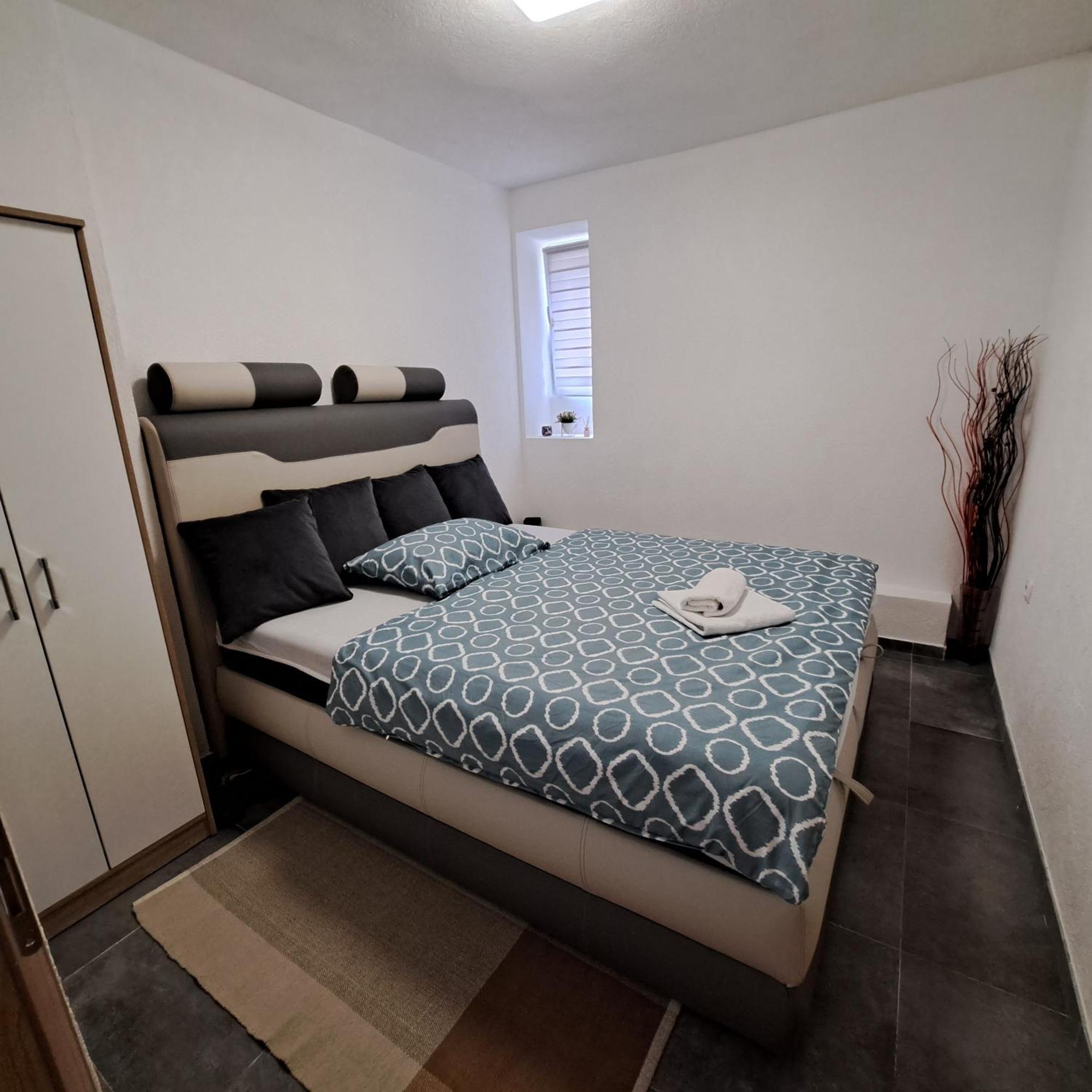 Elita Prenociste Bihać Quarto foto
